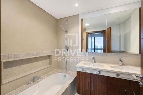 Apartamento en Burj Vista, Downtown Dubai (Downtown Burj Dubai), Dubai, 3 dormitorios, 169.18 m², № 142793 - foto 16