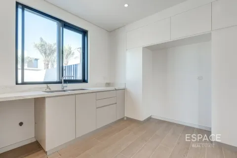 Townhouse in Jebel Ali, Dubai 4 bedrooms, 286 sq.m. № 122700 - photo 7