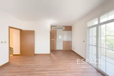 فيلا في البحيرات, دبي 3 غرف نوم, 223 م² رقم 122697 - صورة 5