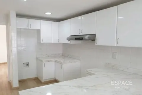فيلا في البحيرات, دبي 4 غرف نوم, 254 م² رقم 122698 - صورة 7