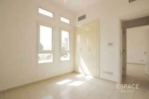 فيلا في البحيرات, دبي 4 غرف نوم, 254 م² رقم 122698 - صورة 8