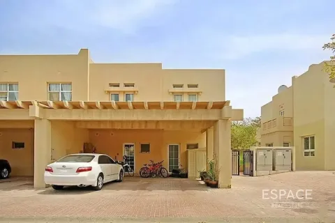 فيلا في البحيرات, دبي 4 غرف نوم, 254 م² رقم 122698 - صورة 13