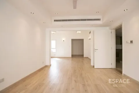 فيلا في البحيرات, دبي 4 غرف نوم, 254 م² رقم 122698 - صورة 5