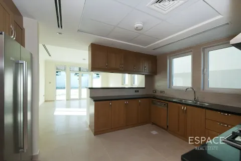 Villa à Regional, Jumeirah Park, Dubai, 3 chambres, 285 m², № 122695 - photo 4