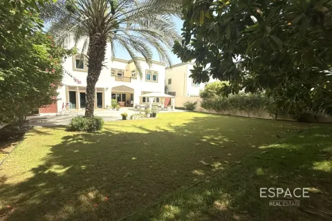 Villa à Regional, Jumeirah Park, Dubai, 3 chambres, 285 m², № 122695