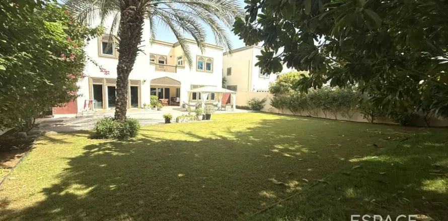 Villa à Regional, Jumeirah Park, Dubai, 3 chambres, 285 m², № 122695