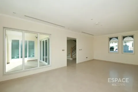 Villa à Regional, Jumeirah Park, Dubai, 3 chambres, 285 m², № 122695 - photo 2