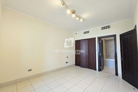 Apartamento en Reehan, Old Town, Dubai, 3 dormitorios, 174 m², № 73288 - foto 8