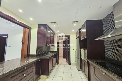 Apartamento en Reehan, Old Town, Dubai, 3 dormitorios, 174 m², № 73288 - foto 16
