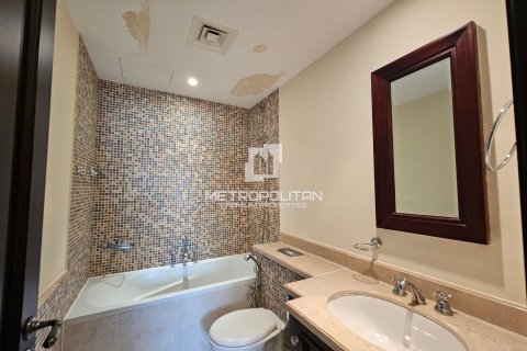 Apartamento en Reehan, Old Town, Dubai, 3 dormitorios, 174 m², № 73288 - foto 15