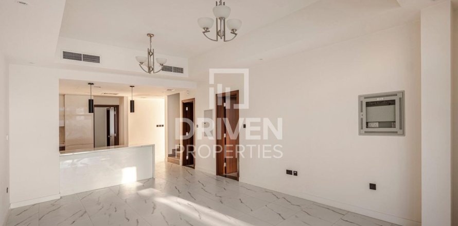 Villa à District 11, Mohammed Bin Rashid City, Dubai, 4 chambres, 257.16 m², № 127735