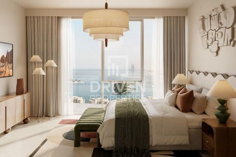 Apartment in EMAAR Beachfront, Dubai Harbour, Dubai 2 bedrooms, 143.16 sq.m. № 127733 - photo 2