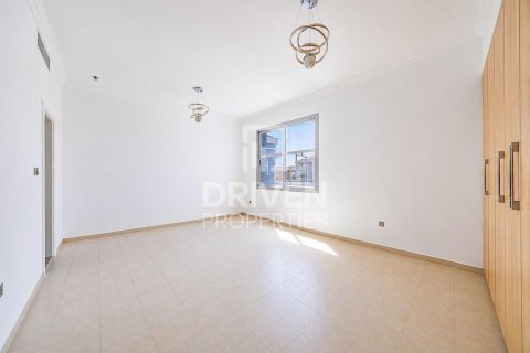 Villa in Falcon City of Wonders, Dubai 5 bedrooms, 540.14 sq.m. № 127736 - photo 15