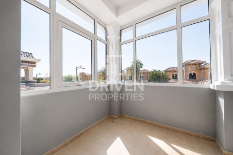 Villa in Falcon City of Wonders, Dubai 5 bedrooms, 540.14 sq.m. № 127736 - photo 11