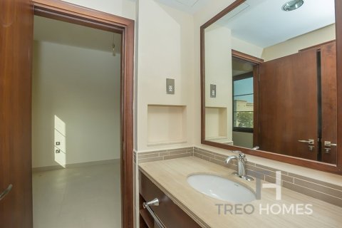 Villa in Casa, Arabian Ranches 2, Dubai 4 bedrooms, 297 sq.m. № 13386 - photo 16