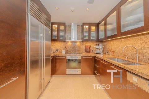 Apartment in Burj Khalifa, Dubai 2 bedrooms, 189 sq.m. № 13384 - photo 7