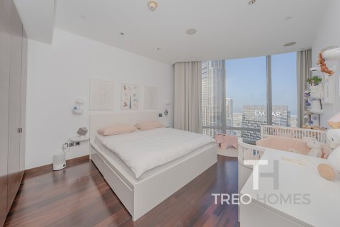 Apartment in Burj Khalifa, Dubai 2 bedrooms, 189 sq.m. № 13384 - photo 15