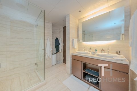 Apartment in Burj Khalifa, Dubai 2 bedrooms, 189 sq.m. № 13384 - photo 12