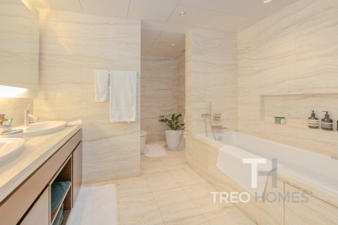 Apartment in Burj Khalifa, Dubai 2 bedrooms, 189 sq.m. № 13384 - photo 13