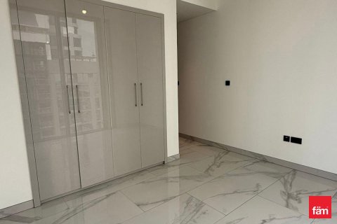 Apartment in Dubai 4 bedrooms, 200.4 sq.m. № 107290 - photo 4