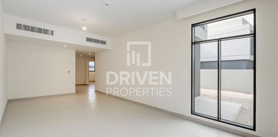 Villa en The Pulse, Dubai South (Dubai World Central), Dubai, 4 dormitorios, 306 m², № 18895