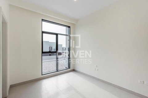Villa en The Pulse, Dubai South (Dubai World Central), Dubai, 4 dormitorios, 306 m², № 18895 - foto 11