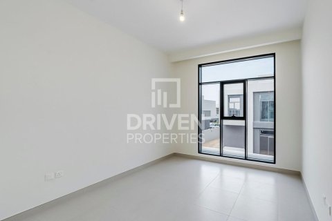 Villa en The Pulse, Dubai South (Dubai World Central), Dubai, 4 dormitorios, 306 m², № 18895 - foto 10