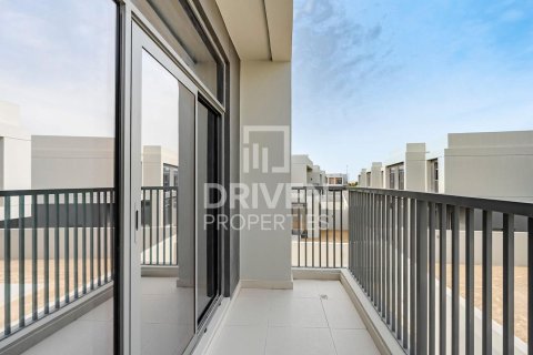 Villa en The Pulse, Dubai South (Dubai World Central), Dubai, 4 dormitorios, 306 m², № 18895 - foto 23