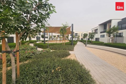 Villa in Dubai 3 bedrooms, 146.3 sq.m. № 123374 - photo 22