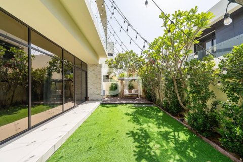 Villa à DAMAC Hills (Akoya by DAMAC), Dubai, 5 chambres, 491 m², № 22029 - photo 7