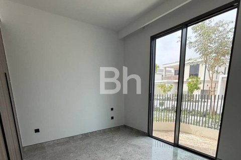 Снять в аренду виллу в Tilal Al Ghaf, Дубай: 5 спален, 503м², № 22030 - фото 28