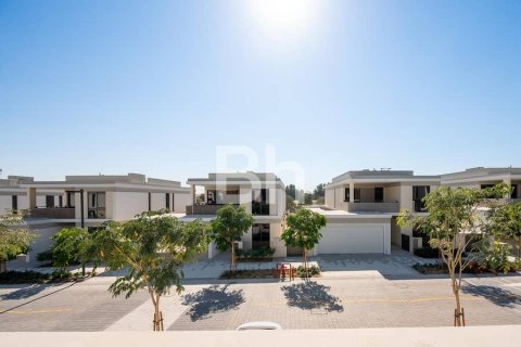 Снять в аренду виллу в Tilal Al Ghaf, Дубай: 5 спален, 503м², № 22030 - фото 2