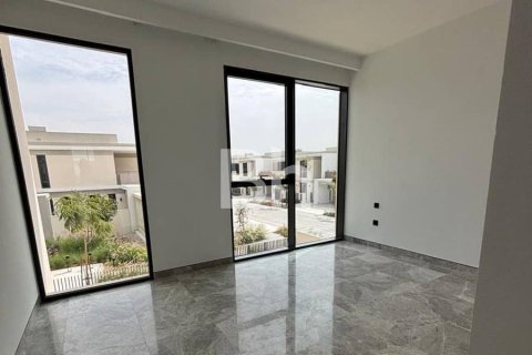 Снять в аренду виллу в Tilal Al Ghaf, Дубай: 5 спален, 503м², № 22030 - фото 18