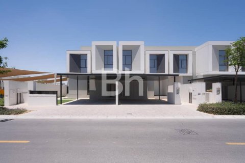 Снять в аренду таунхаус в Al Furjan, Дубай: 3 спальни, 238м², № 22024 - фото 1