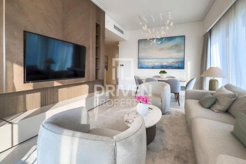 Apartamento en Burj Royale, Downtown Dubai (Downtown Burj Dubai), Dubai, 3 dormitorios, 122.45 m², № 128270 - foto 2