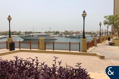 Apartment in Palm Jumeirah, Dubai 3 bedrooms, 256 sq.m. № 91607 - photo 14