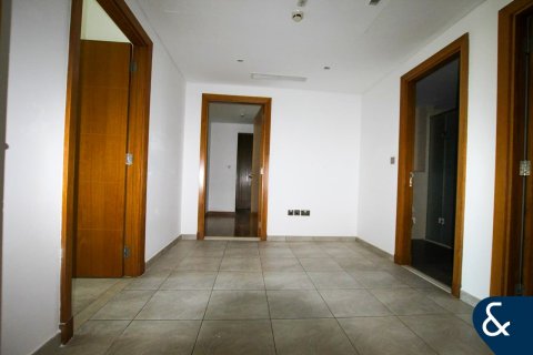 Apartment in Palm Jumeirah, Dubai 3 bedrooms, 256 sq.m. № 91607 - photo 4