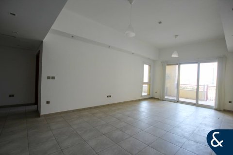 Apartment in Palm Jumeirah, Dubai 3 bedrooms, 256 sq.m. № 91607 - photo 2