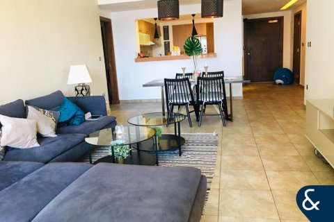 Apartment in Palm Jumeirah, Dubai 3 bedrooms, 256 sq.m. № 91607 - photo 7