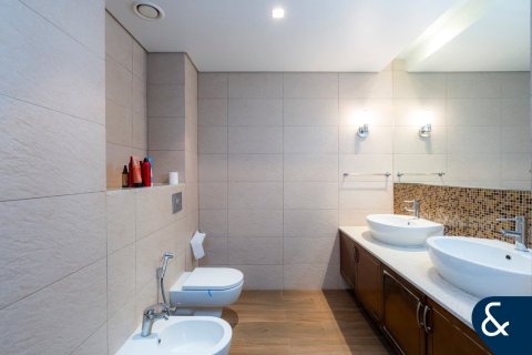 Apartment in Palm Jumeirah, Dubai 2 bedrooms, 174 sq.m. № 91610 - photo 20