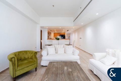 Apartment in Palm Jumeirah, Dubai 2 bedrooms, 174 sq.m. № 91610 - photo 3