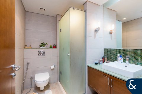 Apartment in Palm Jumeirah, Dubai 2 bedrooms, 174 sq.m. № 91610 - photo 18