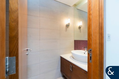 Apartment in Palm Jumeirah, Dubai 2 bedrooms, 174 sq.m. № 91610 - photo 22