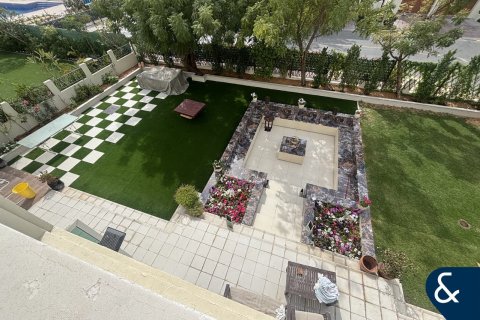 Villa en North Village, Al Furjan, Dubai, 4 dormitorios, 600 m², № 91512 - foto 17