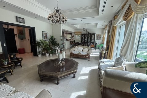 Villa en North Village, Al Furjan, Dubai, 4 dormitorios, 600 m², № 91512 - foto 3
