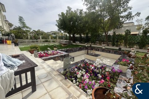 Villa en North Village, Al Furjan, Dubai, 4 dormitorios, 600 m², № 91512 - foto 19