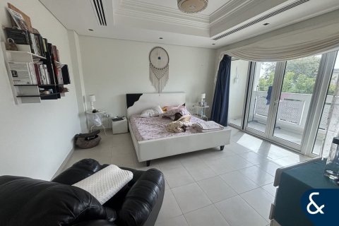 Villa en North Village, Al Furjan, Dubai, 4 dormitorios, 600 m², № 91512 - foto 9