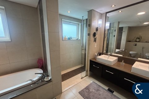 Villa en North Village, Al Furjan, Dubai, 4 dormitorios, 600 m², № 91512 - foto 12