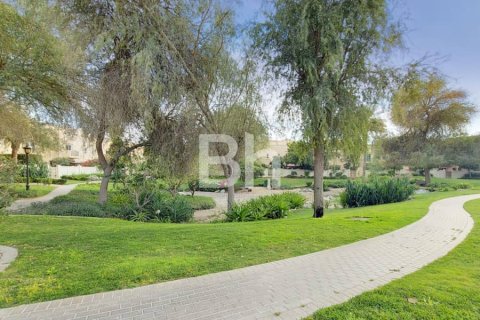 فيلا في Dubai Sports City, دبي 3 غرف نوم, 271 م² رقم 21959 - صورة 23