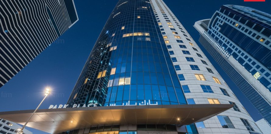 Apartment in Sheikh Zayed Road, Dubai 2 bedrooms, 119 sq.m. № 84075